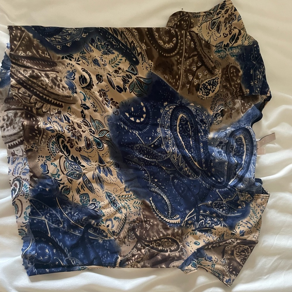 Cropped vintage top